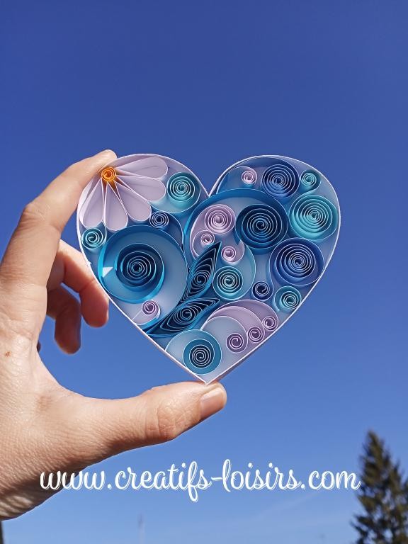 Quilling : cœur bleu