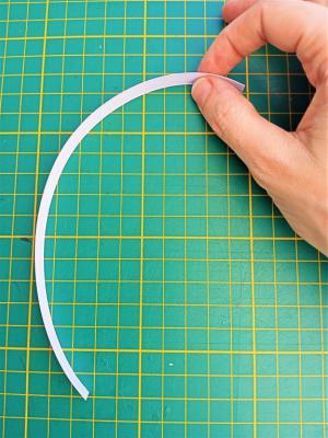 06 courber bande papier blanc quilling paperolles doigts loisir creatif eugenie diy fait main