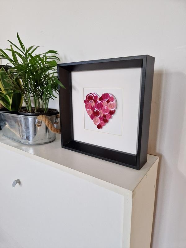 06 tableau quilling coeur rose spirale bande papier tuto facile debutant gratuit diy loisir creatif eugenie paperolles