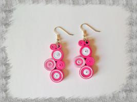 Bijoux boucles d oreille quilling cercles serres rose et blanc loisirs creatifs 02