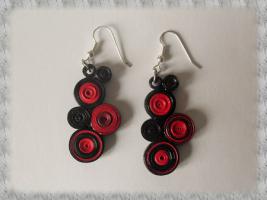 Bijoux boucles d oreille quilling cercles serres rouge et noir 02