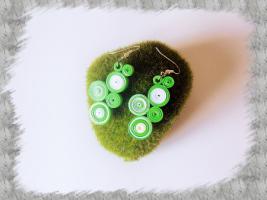 Bijoux boucles d oreille quilling cercles serres vert et blanc loisirs creatifs 2