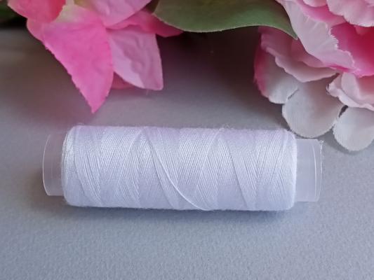 Blanc fil a coudre couture bobine broderie sur papier string art carte a broder