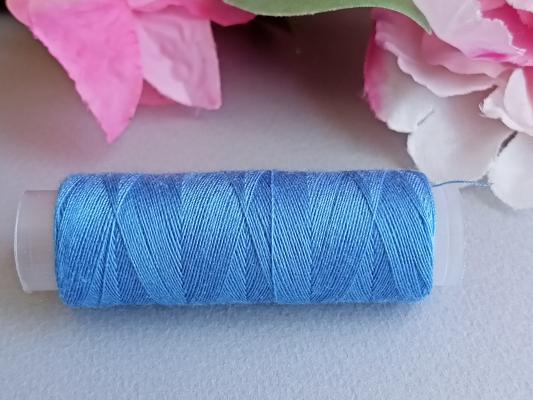 Bleu orage fil a coudre couture bobine broderie sur papier string art carte a broder
