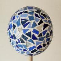 Boule mosaique deco de jardin bleue fonce 1