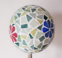Kit mosaïque boule tuteur de jardin 