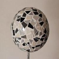 Boule mosaique deco de jardin grise 1