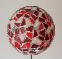 Boule mosaique deco de jardin rouge 1