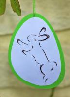 Broderie papier oeuf paques loisir creatif eugenie lapin qui court