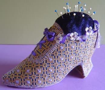 Canivet broderie point de croix papier feuille perfore trou chaussure