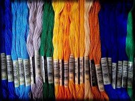 Fil a broder echeveau echevette broderie papier couleur point de croix
