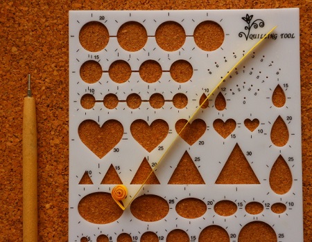Gabarit coeur quilling loisirs creatifs enrouler 1 cote
