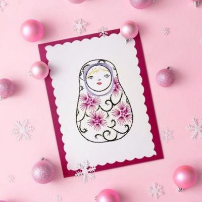 Matriochka poupee russe noel rusie broderie papier carte a broder fil tendu string art patron notice loisirs creatifs