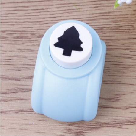 Mini perforatrice loisirs creatifs eugenie sapin 01