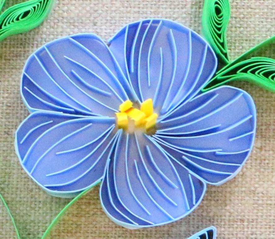 Modele tuto tableau fleur de lin quilling detail