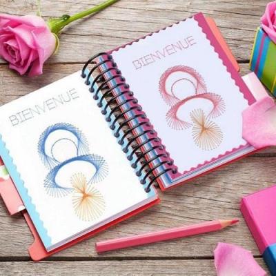 Naissance bebe tetine tutute sucette faire part rose bleu carte a broder broderie papier fil tendu string art