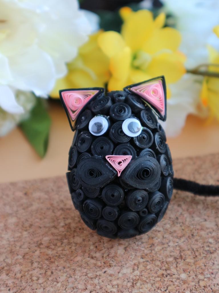 Oeuf quilling chat noir modele loisir creatif eugenie