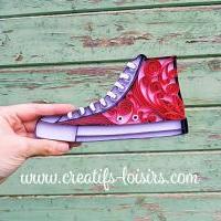 Quilling chaussure converse rouge annees 80 retro vintage design bande papier roule paperolle loisir creatif eugenie art