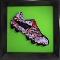 Quilling chaussure de foot crampon balnc noir rouge bande papier roule paperolles loisir creatif eugenie kit tableau art