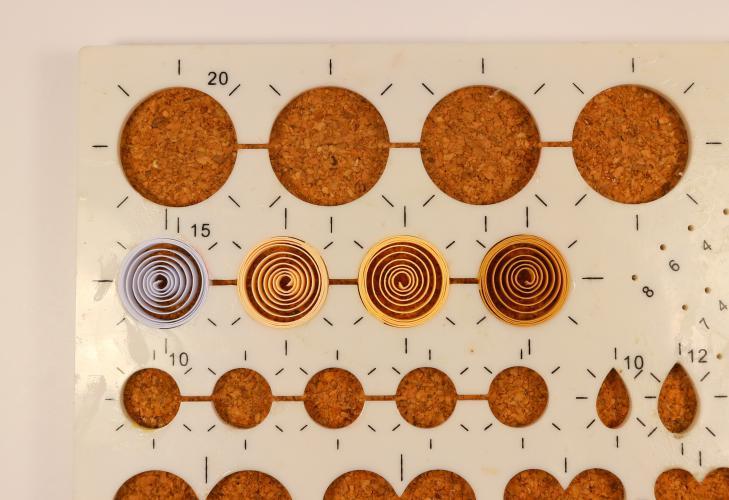 Quilling gabarit spirale meme taille identique paper art bande papier roule cercle diy loisirs creatifs eugenie