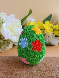 Quilling oeuf de paques fleur vert papier roule