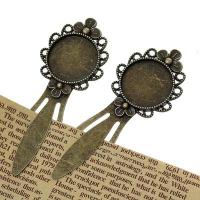 Support marque page baroque quilling livre