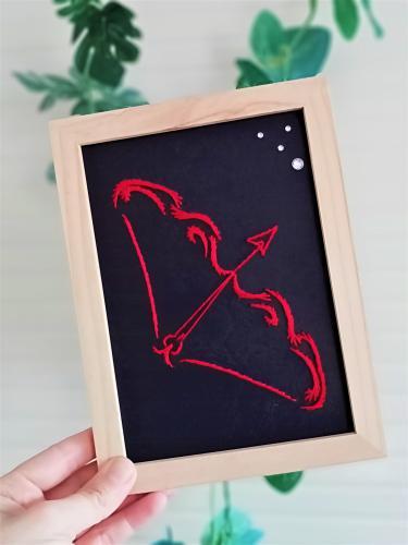 Zodiac sagittaire arc fleche signe zodiaque broderie papier tableau fil tendu string art carte a broder diy loisir creatif